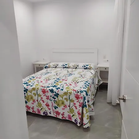 Apartamento Moderno Con Terraza, Solo Familias Y Parejas * Conil De La Frontera
